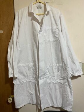 Unisex Classic White Lab Coat with Front Pockets Open to Offers